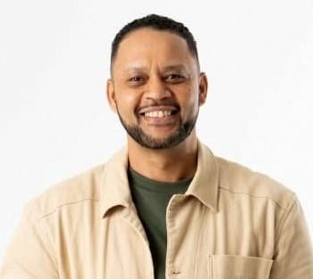 DAVIDS-Johnny-Nn-Boytjie-1977-2026-Aanbieder.Sanger-M_06.1